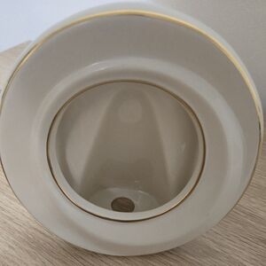 Lenox Elegant Cream Picture Frame with Gold Trim